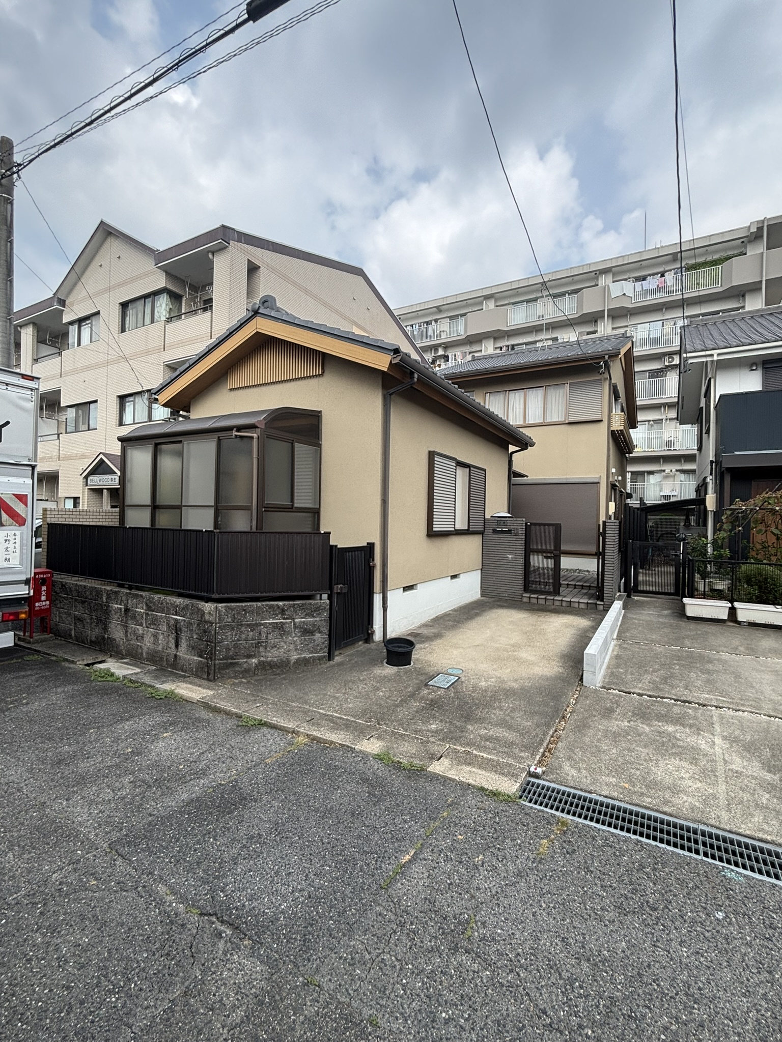 春日井市弥生町　戸建て